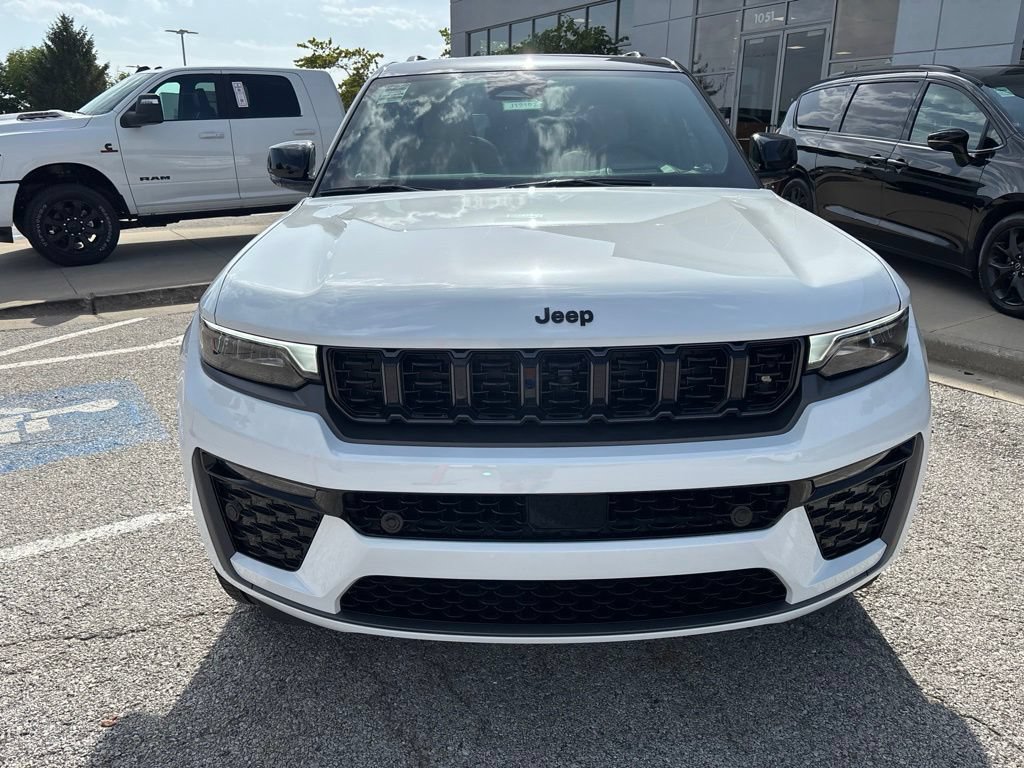 New 2027 Jeep Grand Cherokee Summit w/ Obsidian Package AWD/4WD image 7