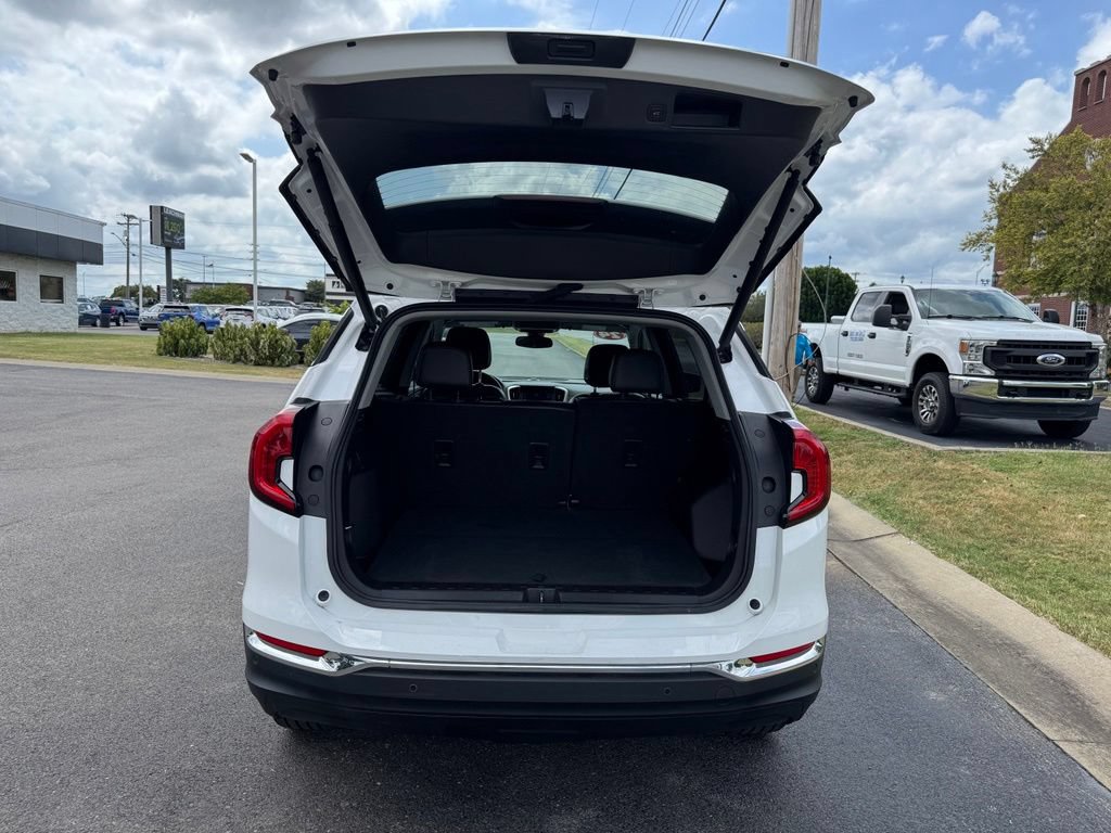 Certified 2024 GMC Terrain SLT AWD/4WD image 30