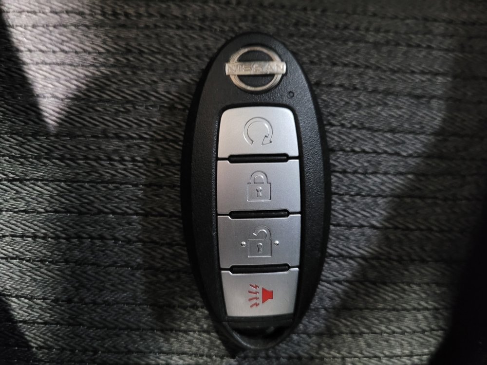 Used 2022 Nissan Rogue SV AWD/4WD image 32