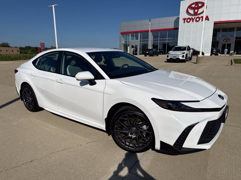 Certified 2025 Toyota Camry SE w/ Convenience Package AWD/4WD image 2