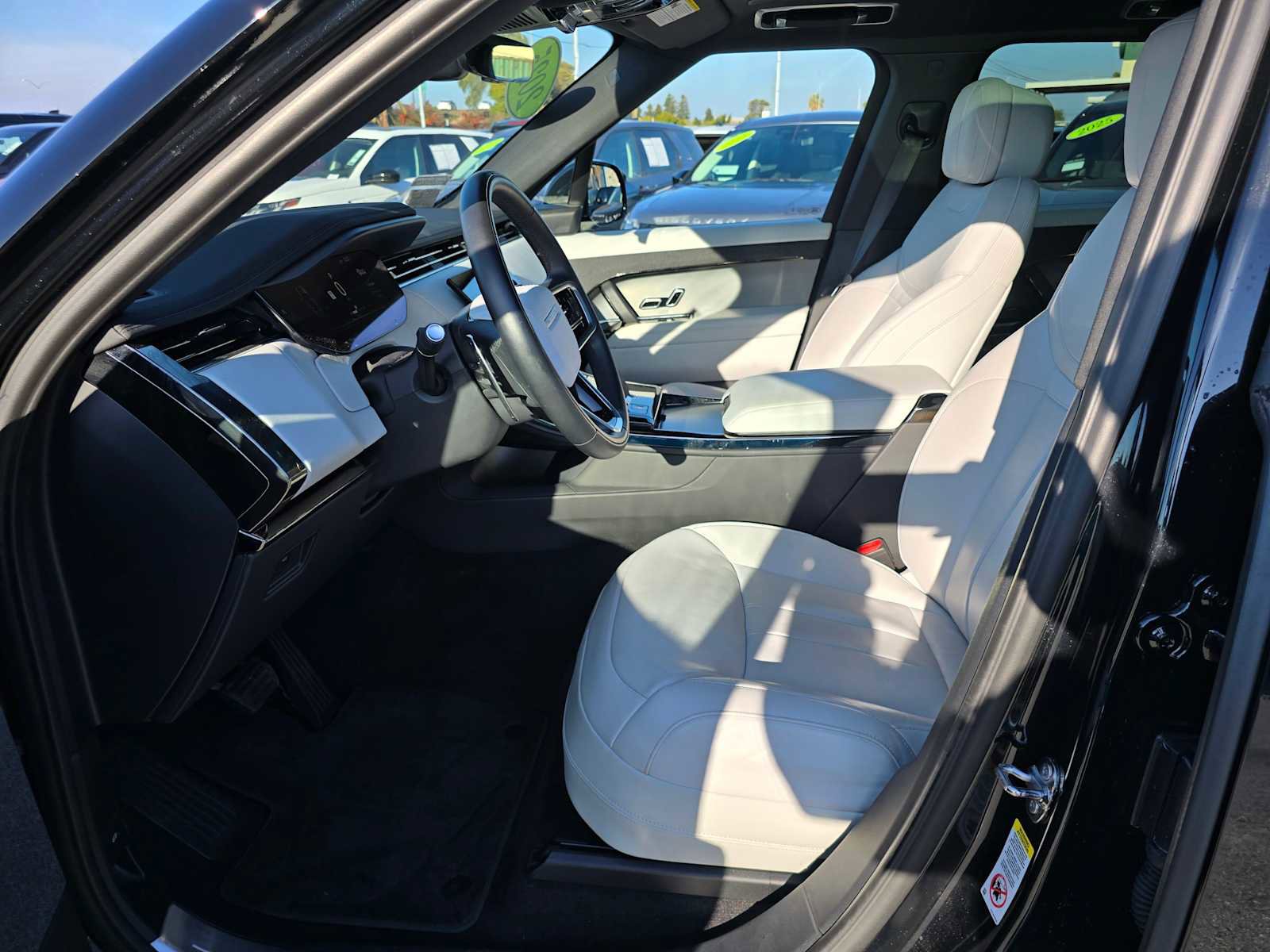 Certified 2025 Land Rover Range Rover Sport SE image 20