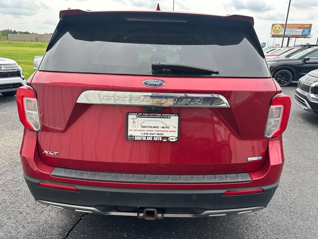Used 2020 Ford Explorer XLT w/ Equipment Group 202A AWD/4WD image 6