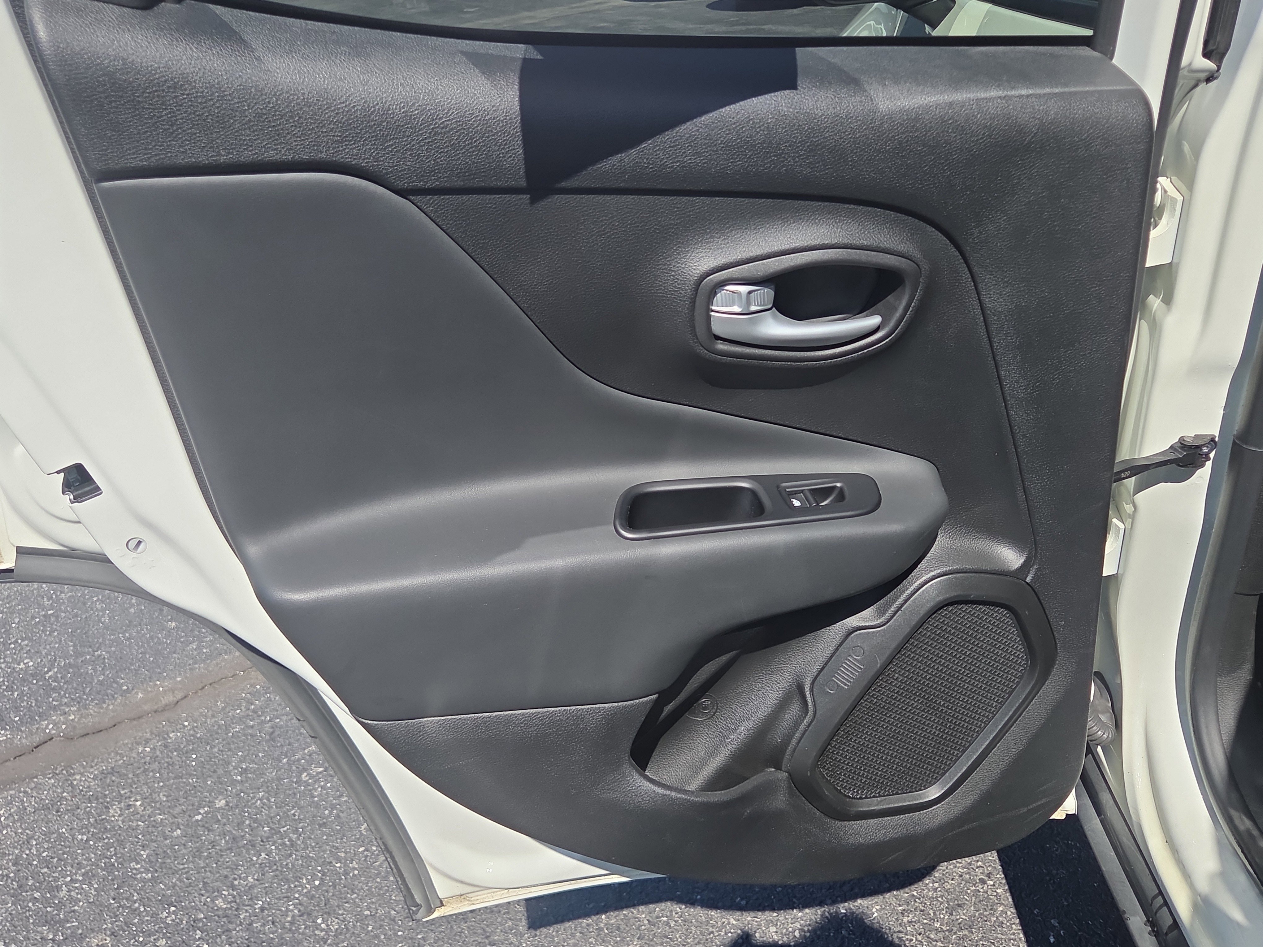 Certified 2023 Jeep Renegade Trailhawk AWD/4WD image 21