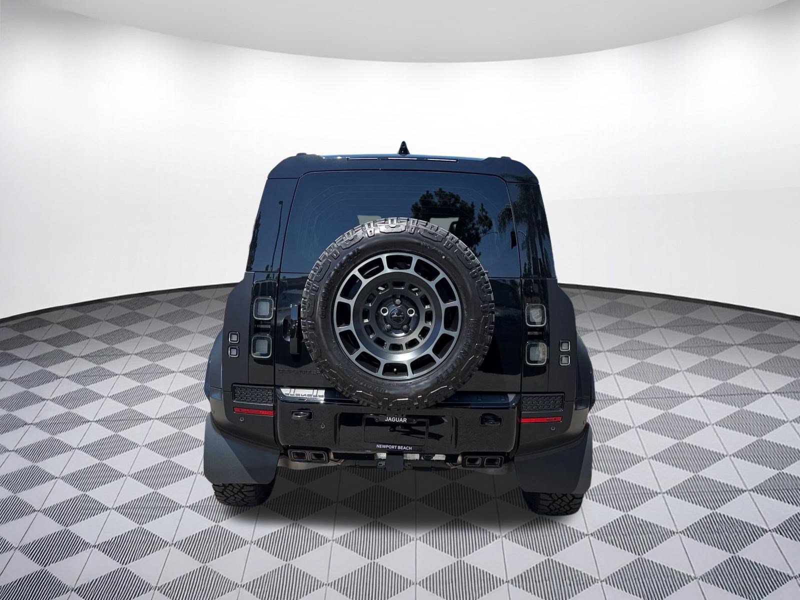 New 2026 Land Rover Defender 110 OCTA AWD/4WD image 10