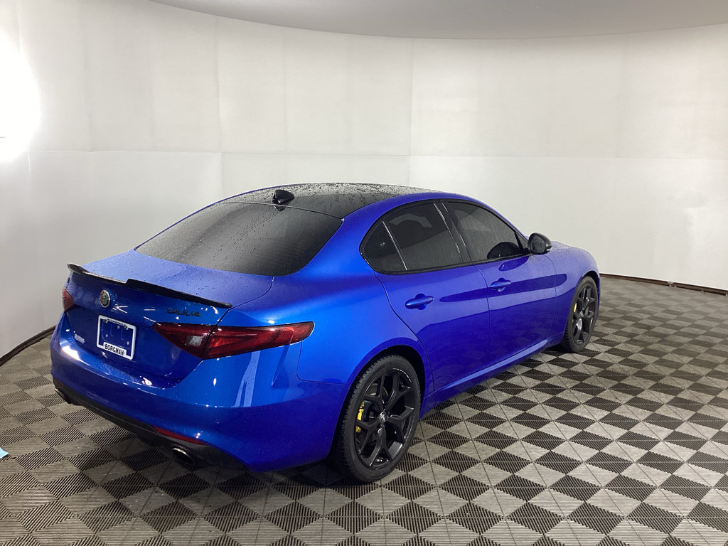 Used 2021 Alfa Romeo Giulia Ti w/ Nero Edizione AWD/4WD image 2