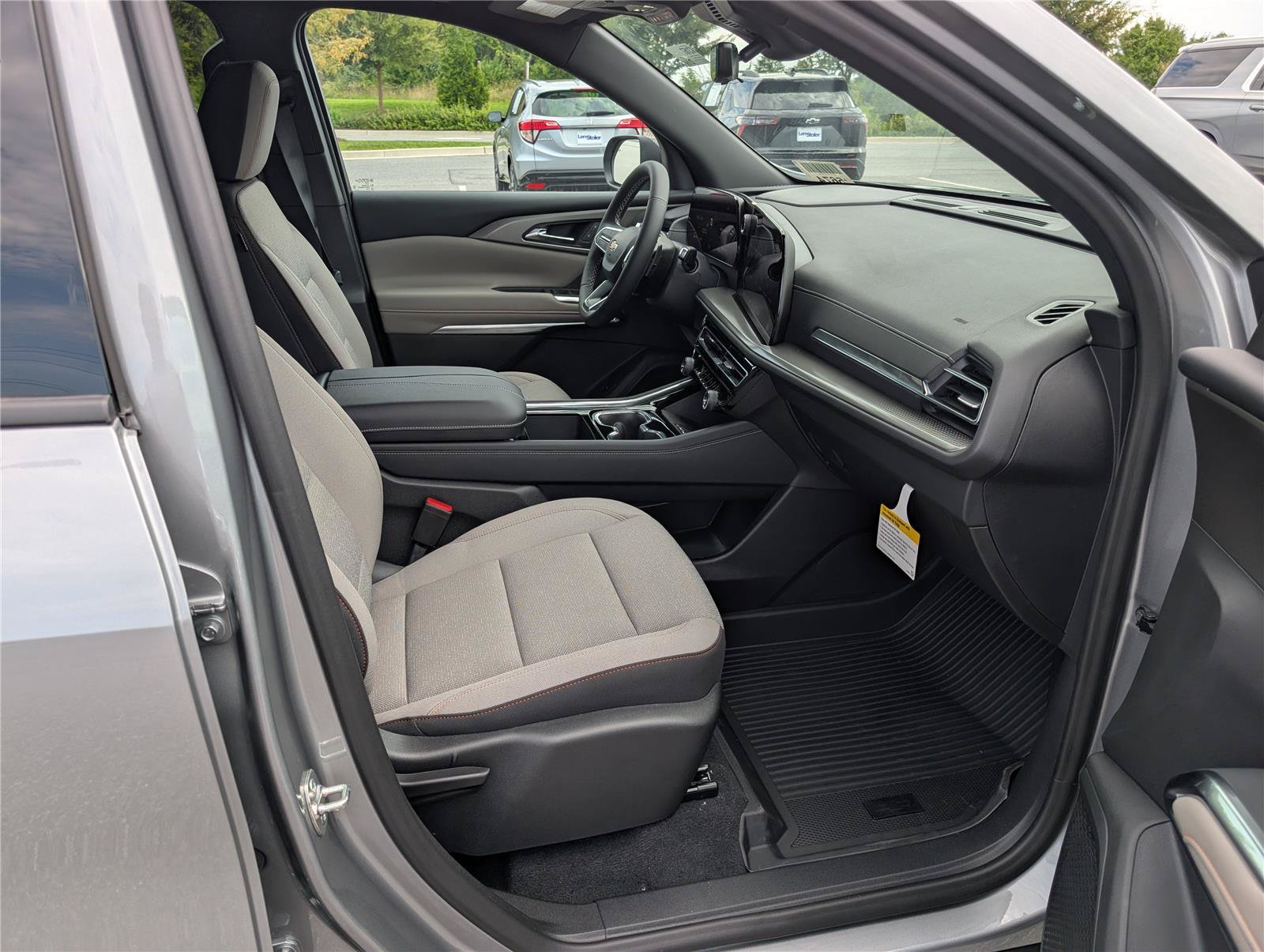 New 2027 Chevrolet Traverse LT w/ Driver Confidence Package AWD/4WD image 6