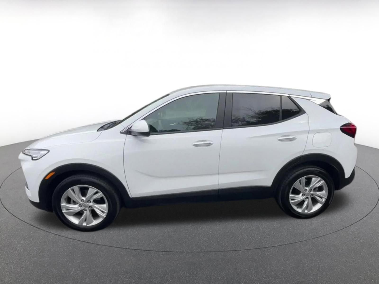 Used 2025 Buick Encore GX Preferred image 9