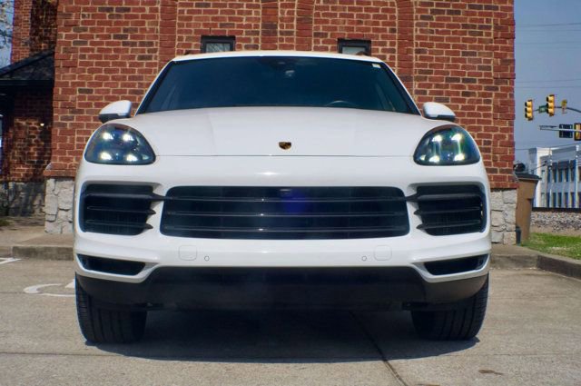 Used 2021 Porsche Cayenne S AWD/4WD image 2