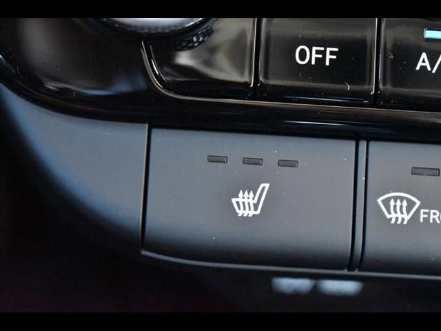 Certified 2025 Hyundai Elantra SEL FWD image 9