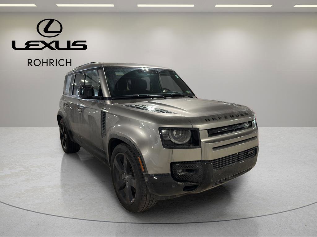 Used 2023 Land Rover Defender 110 X-Dynamic SE image 4