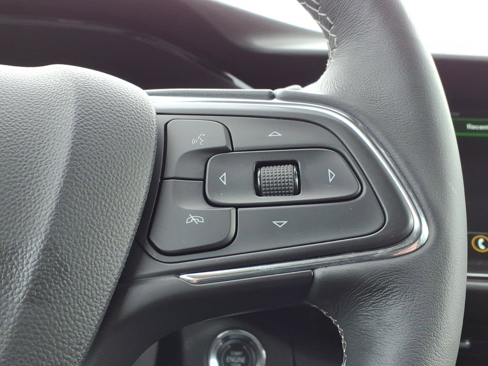 Used 2023 Buick Envision Preferred image 23