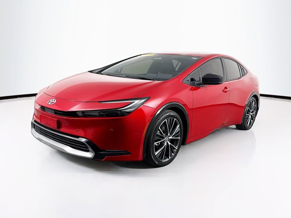 Used 2023 Toyota Prius XLE image 3