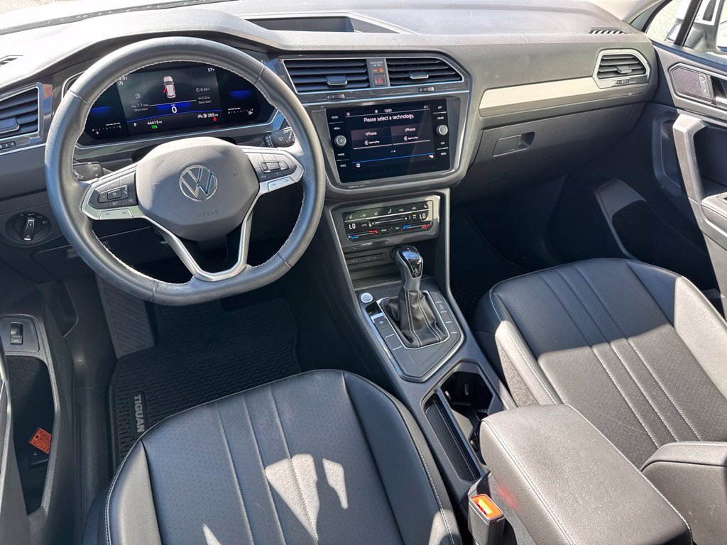 Used 2022 Volkswagen Tiguan SE FWD image 16