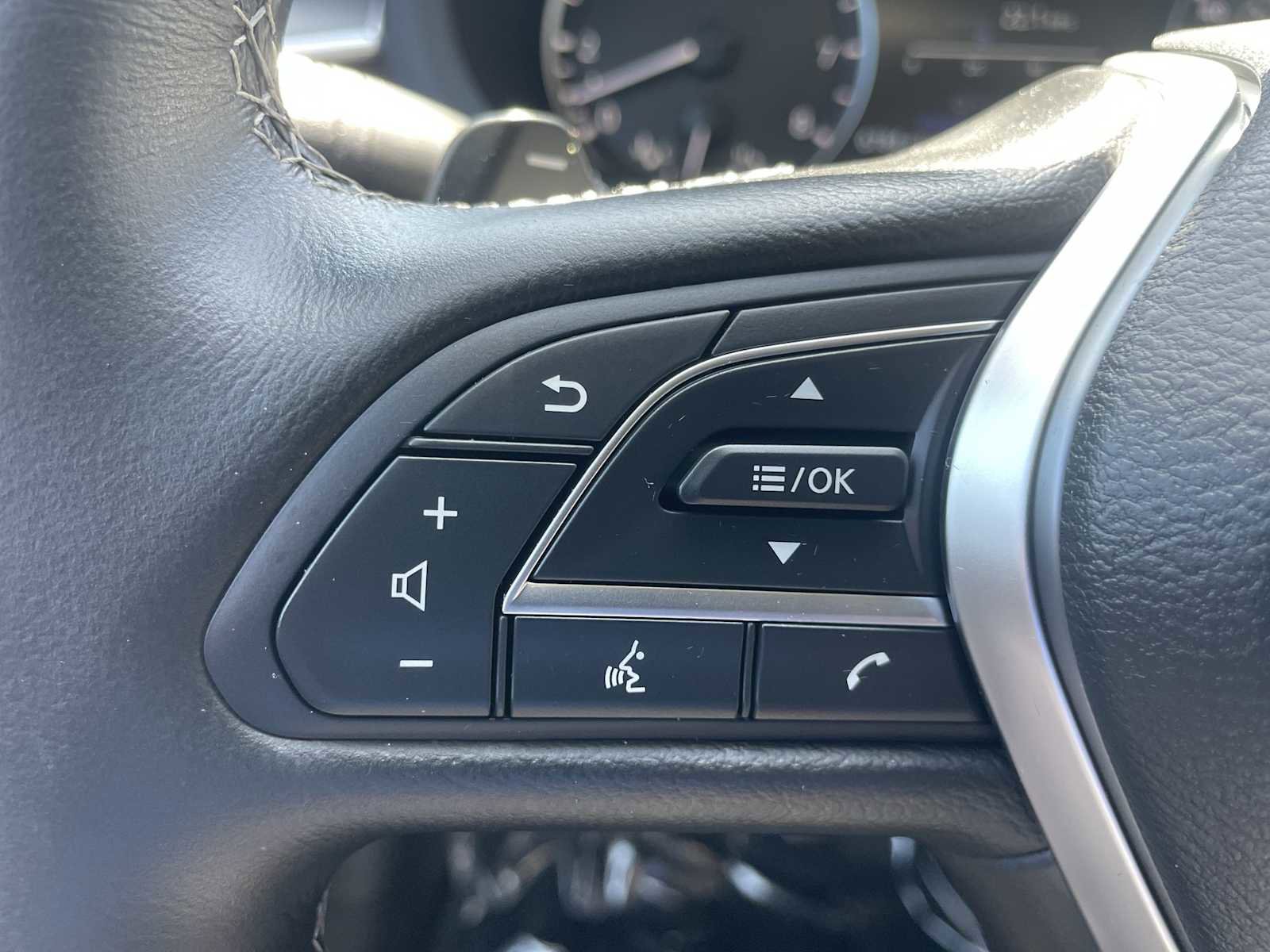 Used 2025 INFINITI QX50 Luxe AWD/4WD image 16