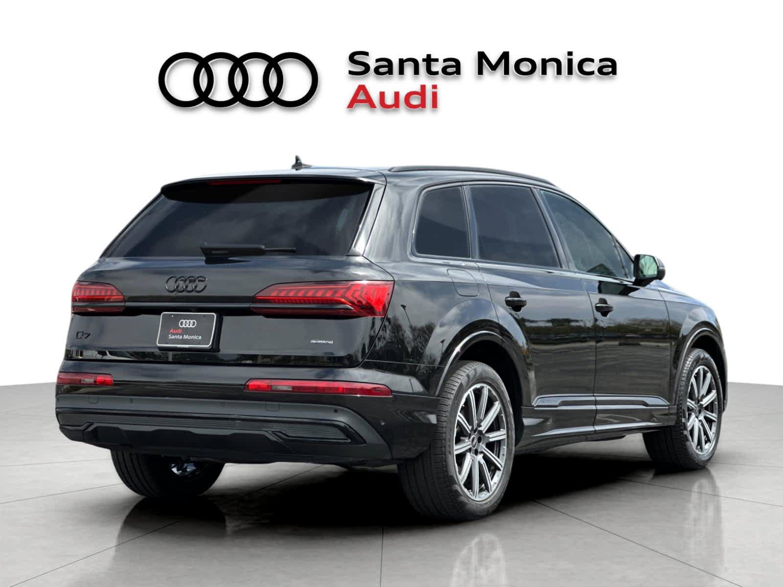 Used 2023 Audi Q7 2.0T Premium Plus w/ Premium Plus Package AWD/4WD image 2