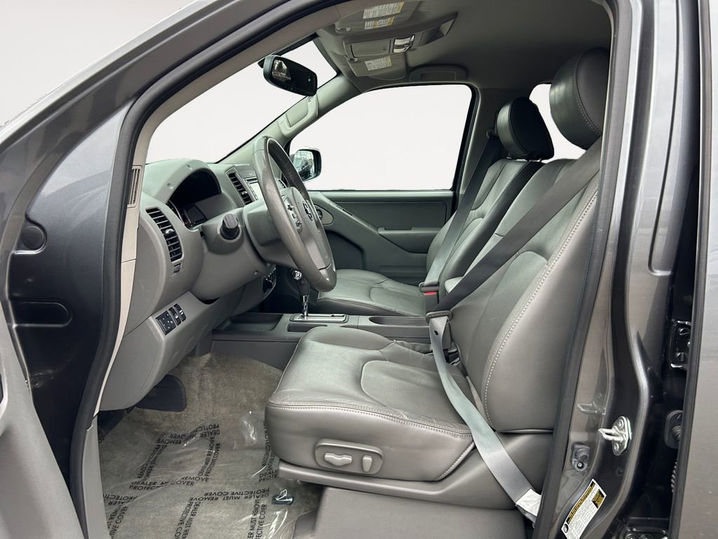 Used 2017 Nissan Frontier SL image 15