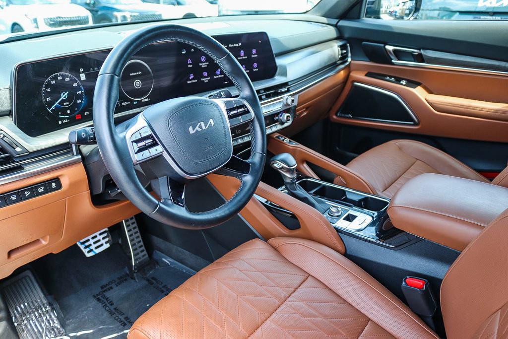 Certified 2025 Kia Telluride SX Prestige X-Line AWD/4WD image 16