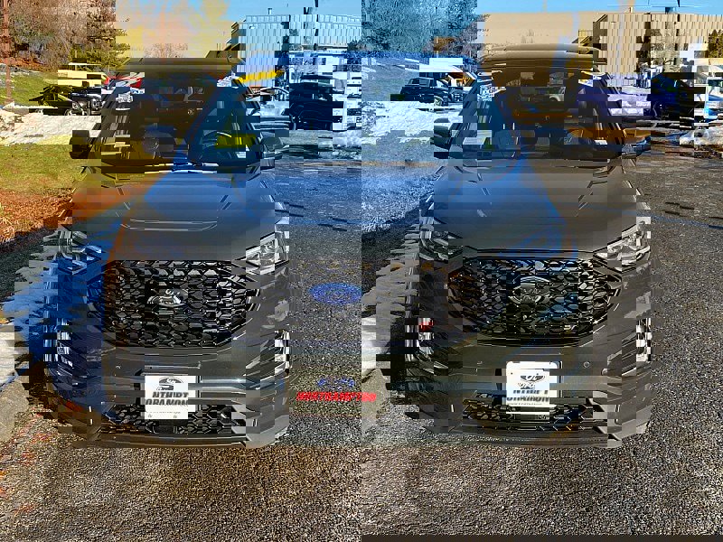 Certified 2022 Ford Edge ST w/ Equipment Group 401A image 2