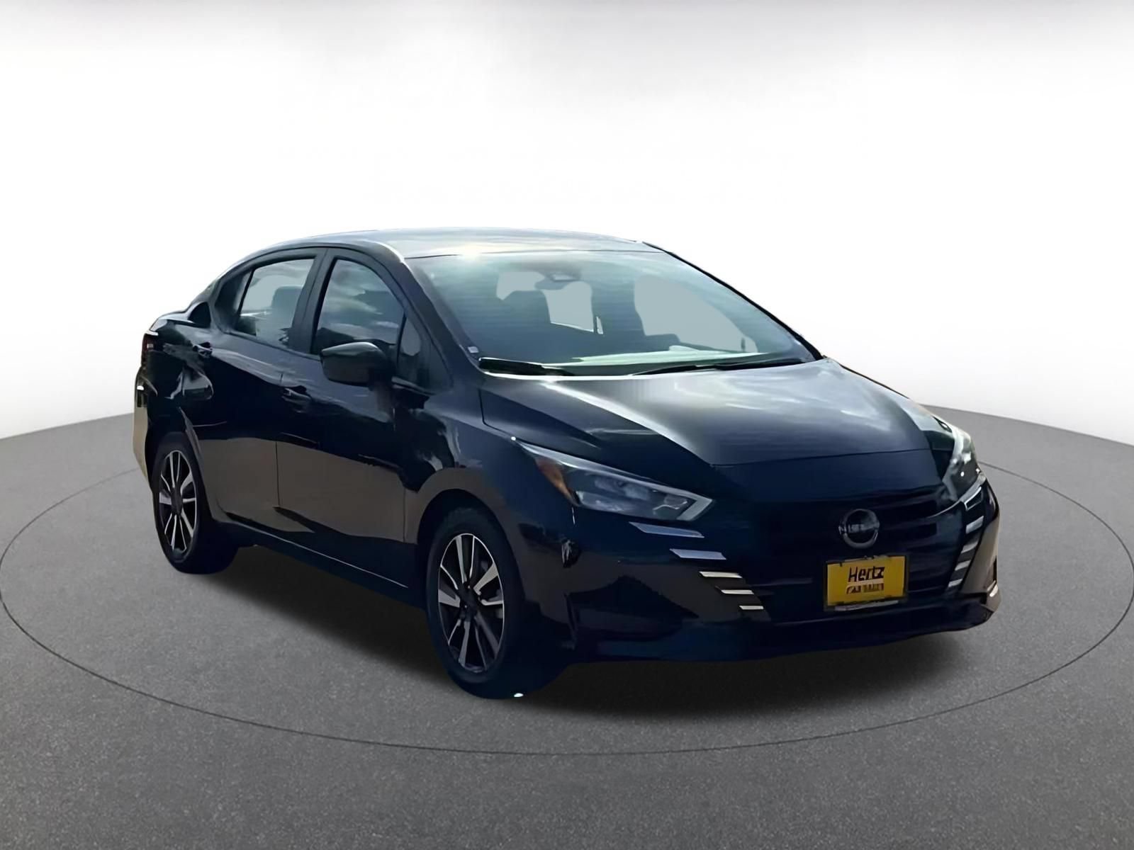 Used 2025 Nissan Versa SV FWD image 3
