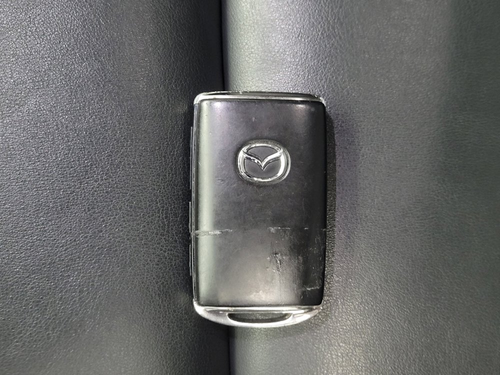 Used 2024 MAZDA MAZDA3 s image 32