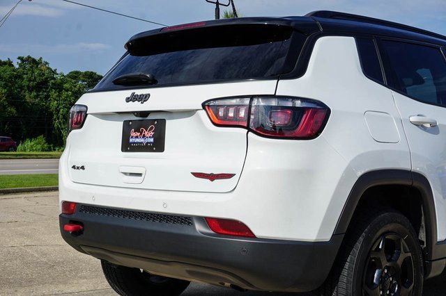 Used 2023 Jeep Compass Trailhawk image 5