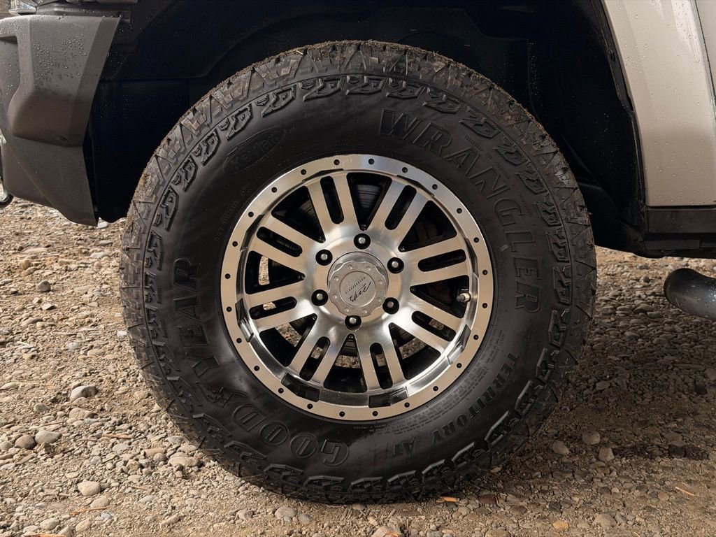 Used 2007 HUMMER H3 image 53