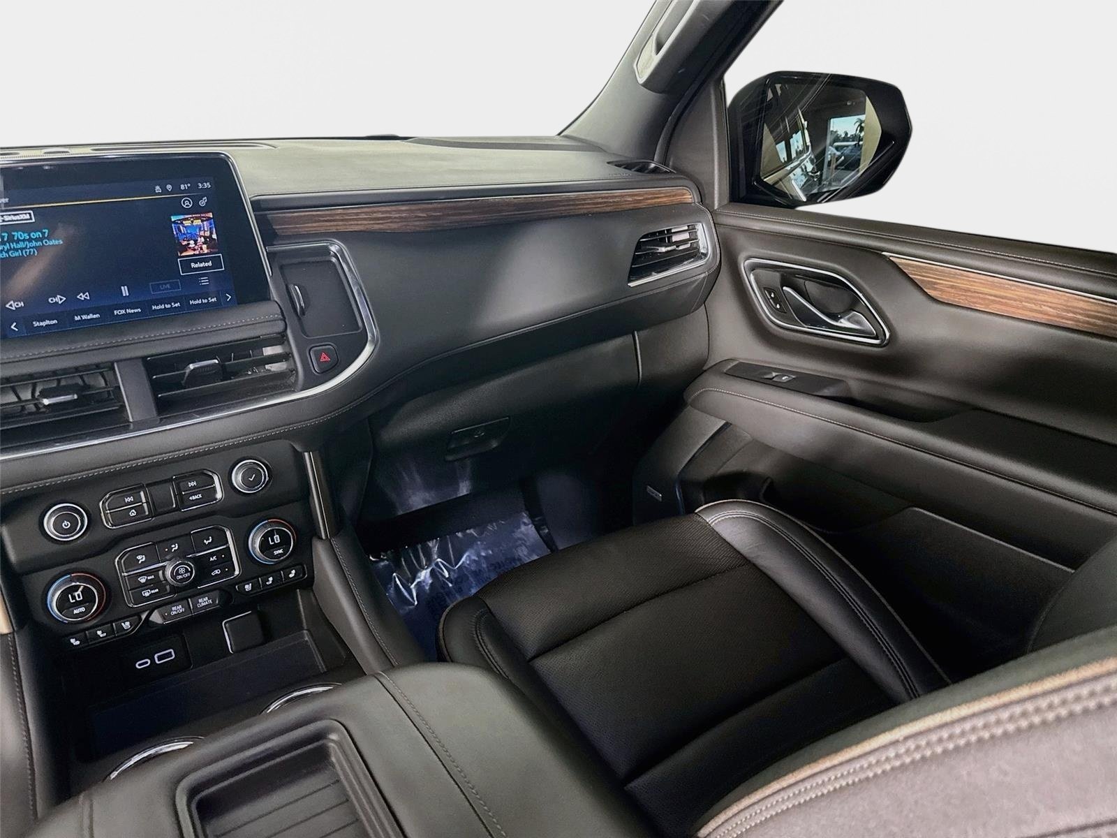 Used 2023 Chevrolet Tahoe High Country AWD/4WD image 26