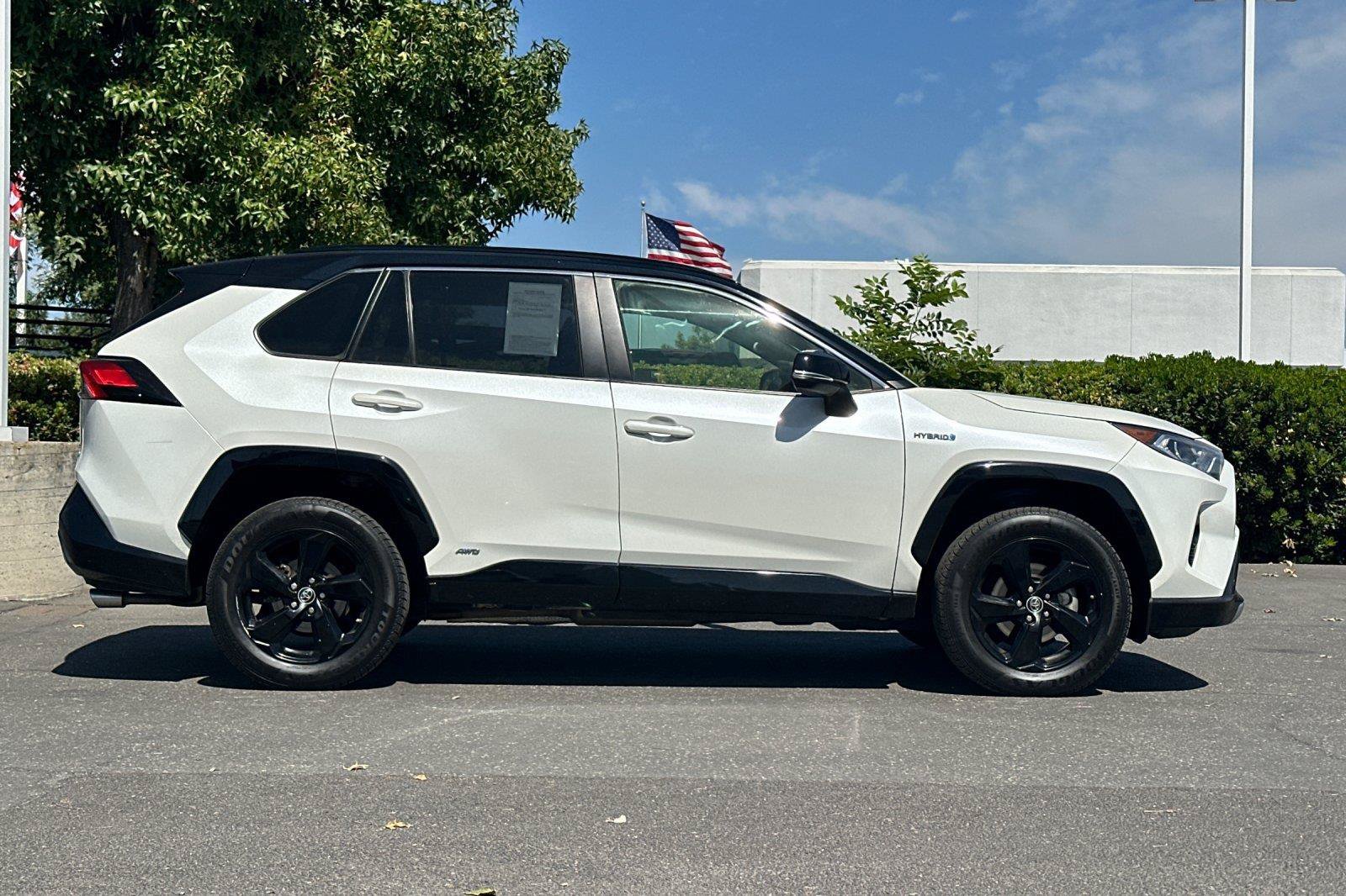 Used 2019 Toyota RAV4 XSE w/ Carpet Mat Package AWD/4WD image 2