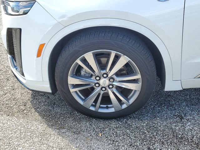 Used 2022 Cadillac XT6 Premium Luxury AWD/4WD image 8