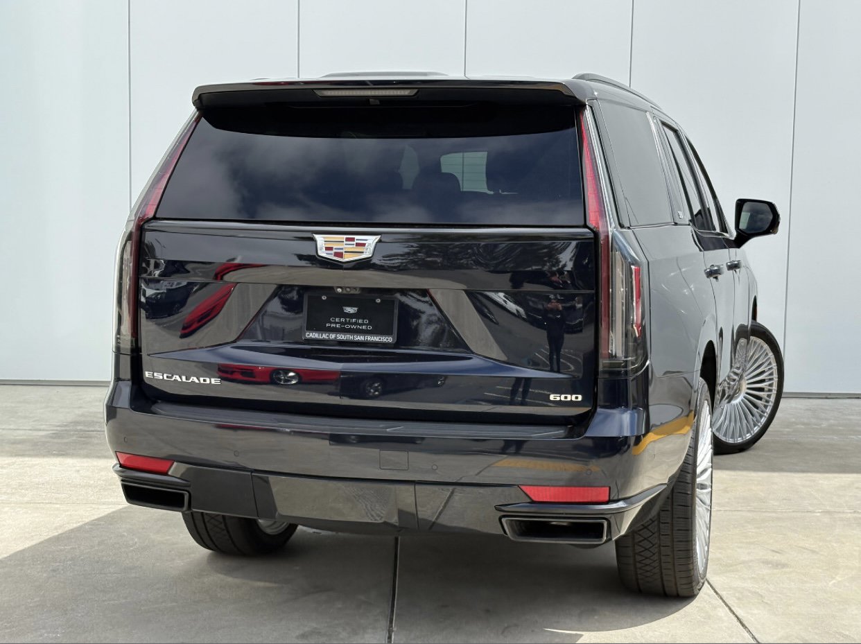 Used 2023 Cadillac Escalade Sport AWD/4WD image 6