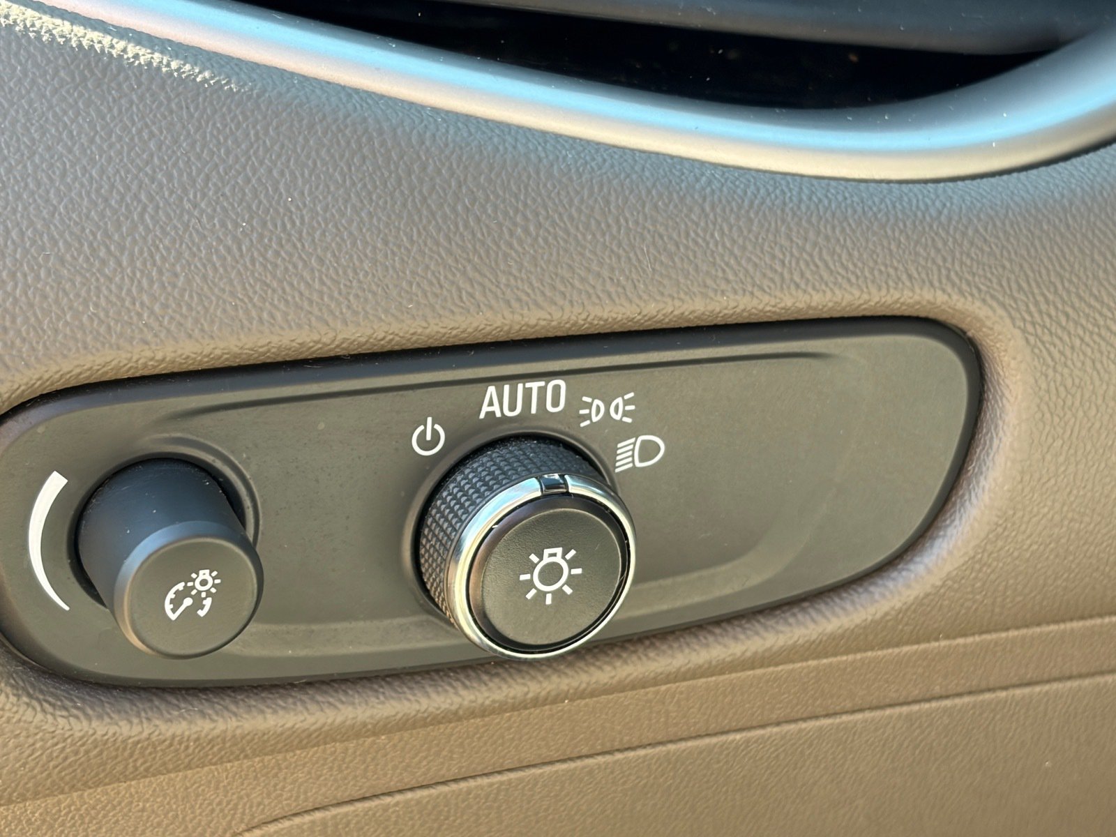 Used 2022 Chevrolet Malibu LT FWD image 9