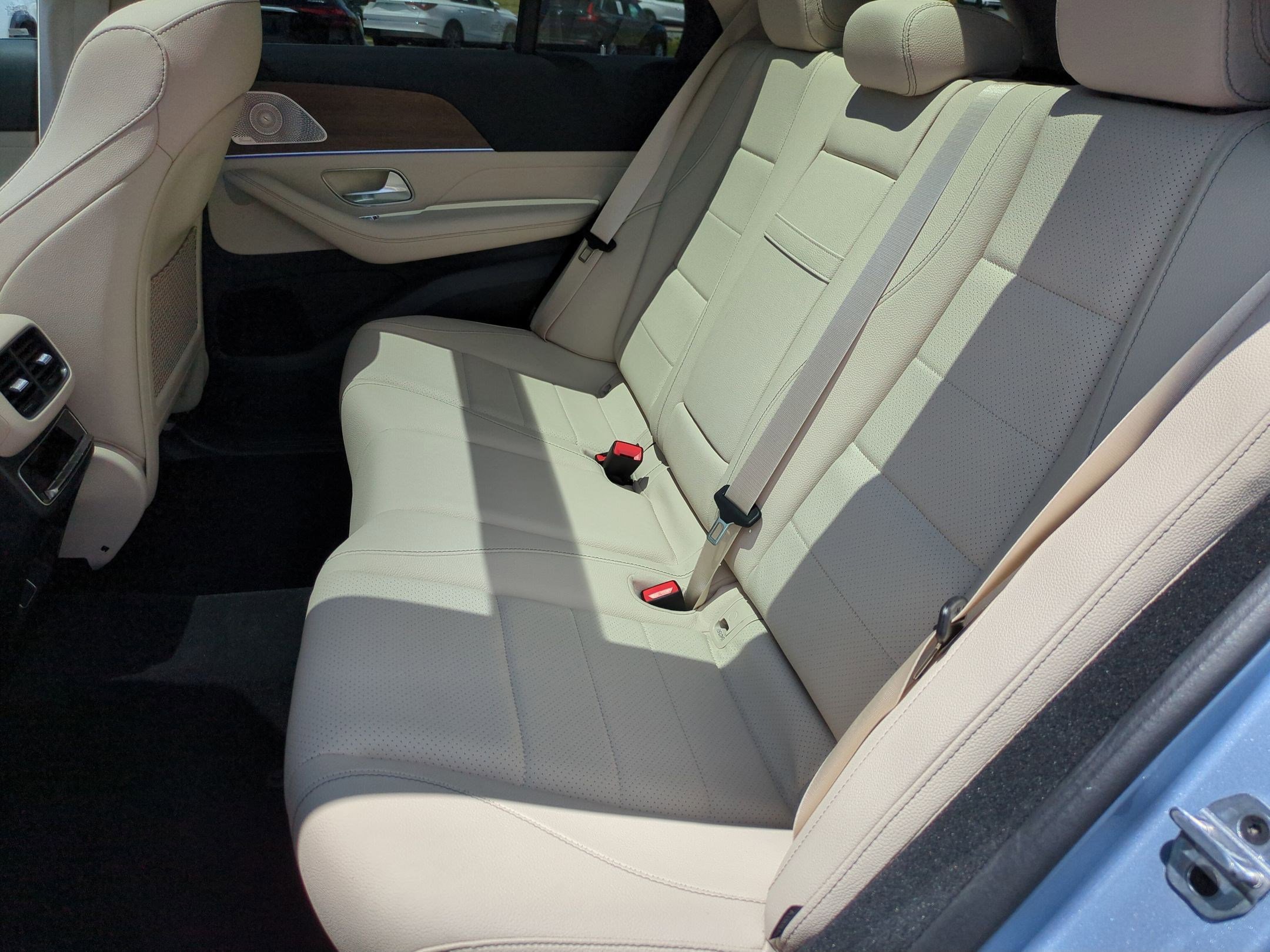 Certified 2025 Mercedes-Benz GLE 450e 4MATIC image 31