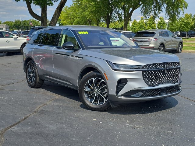 Certified 2024 Lincoln Nautilus Premier AWD/4WD image 31