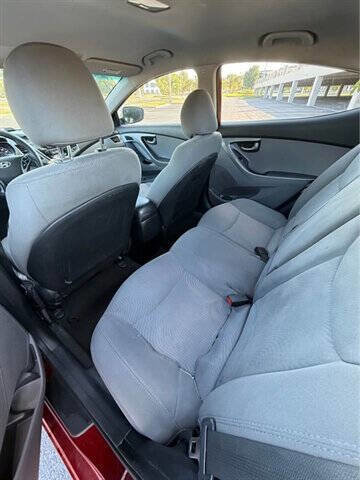 Used 2016 Hyundai Elantra SE image 7