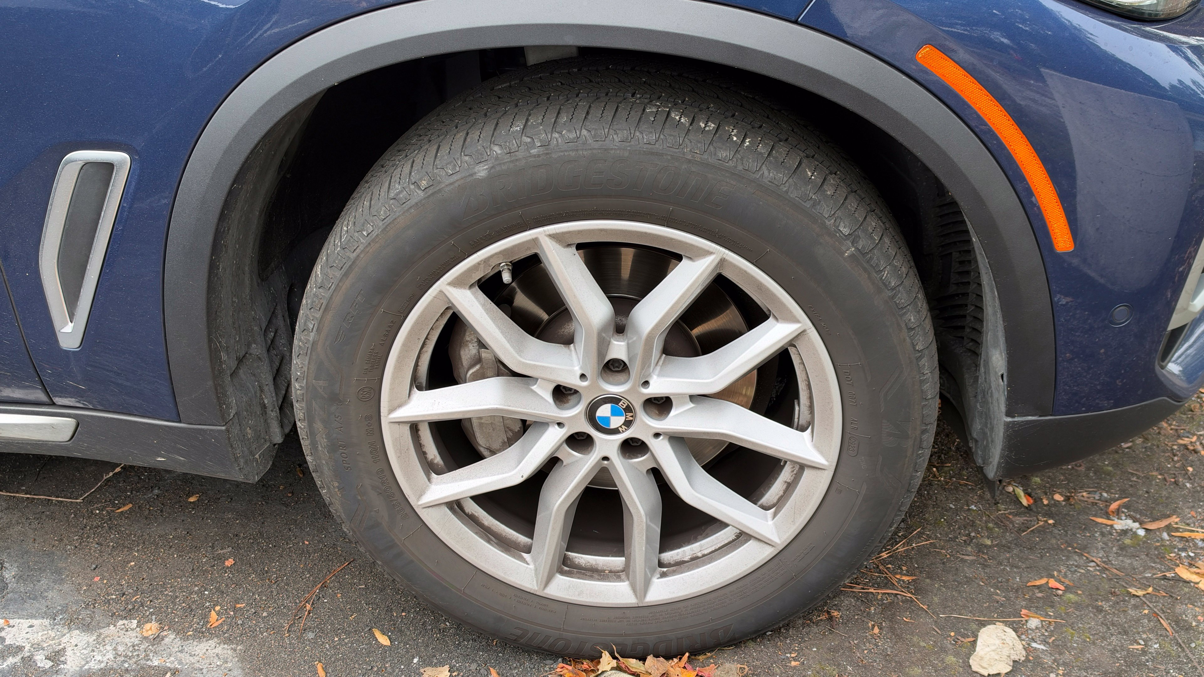 Used 2022 BMW X5 xDrive40i w/ Luxury Seating Package AWD/4WD image 4