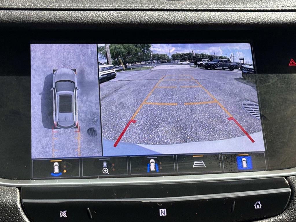 Used 2021 Cadillac XT5 Premium Luxury FWD image 28