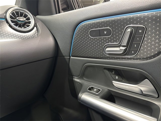Used 2025 Mercedes-Benz GLA 250 GLA 250 image 33