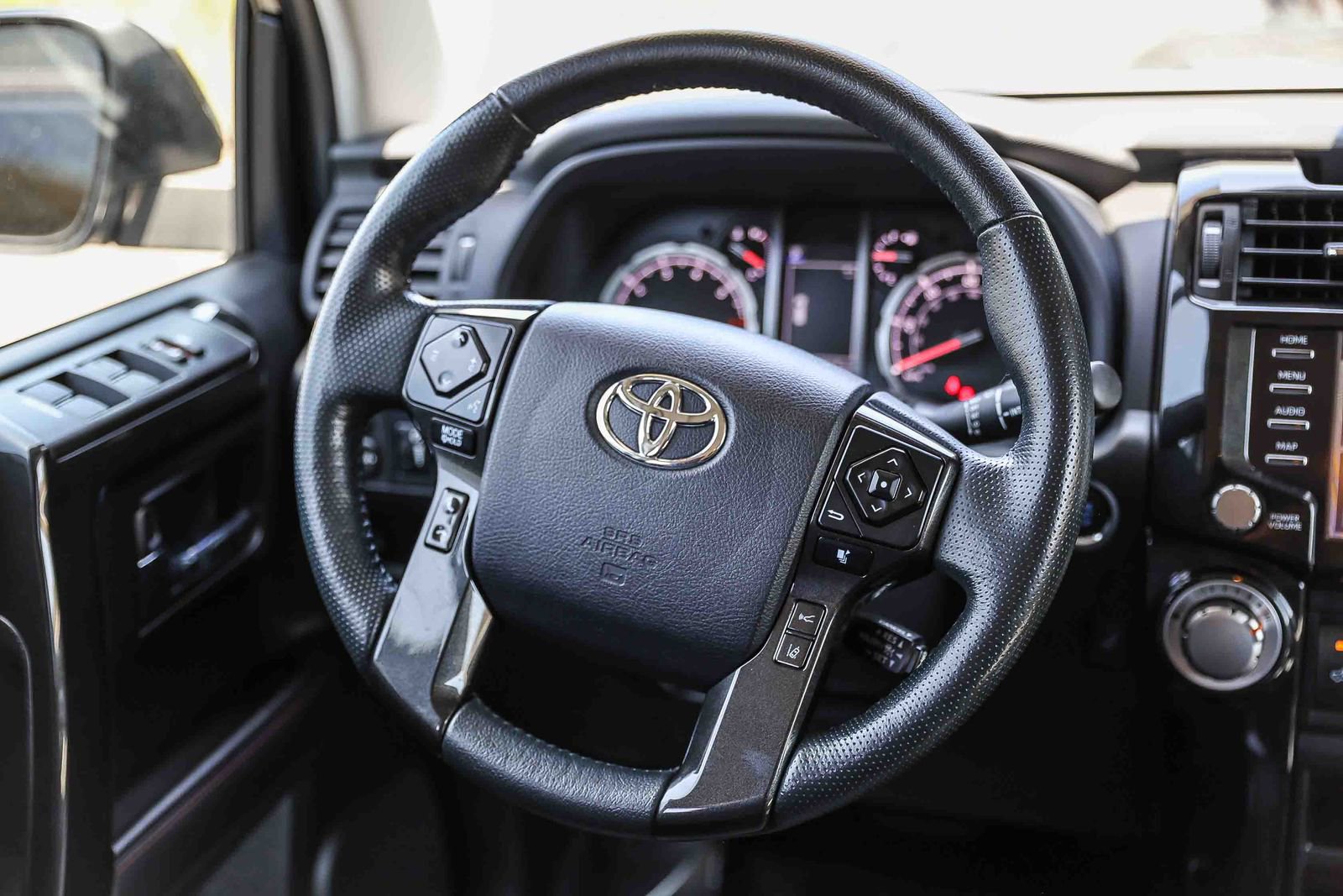 Certified 2024 Toyota 4Runner TRD Off-Road Premium w/ Off Road Premium Plus Package AWD/4WD image 15