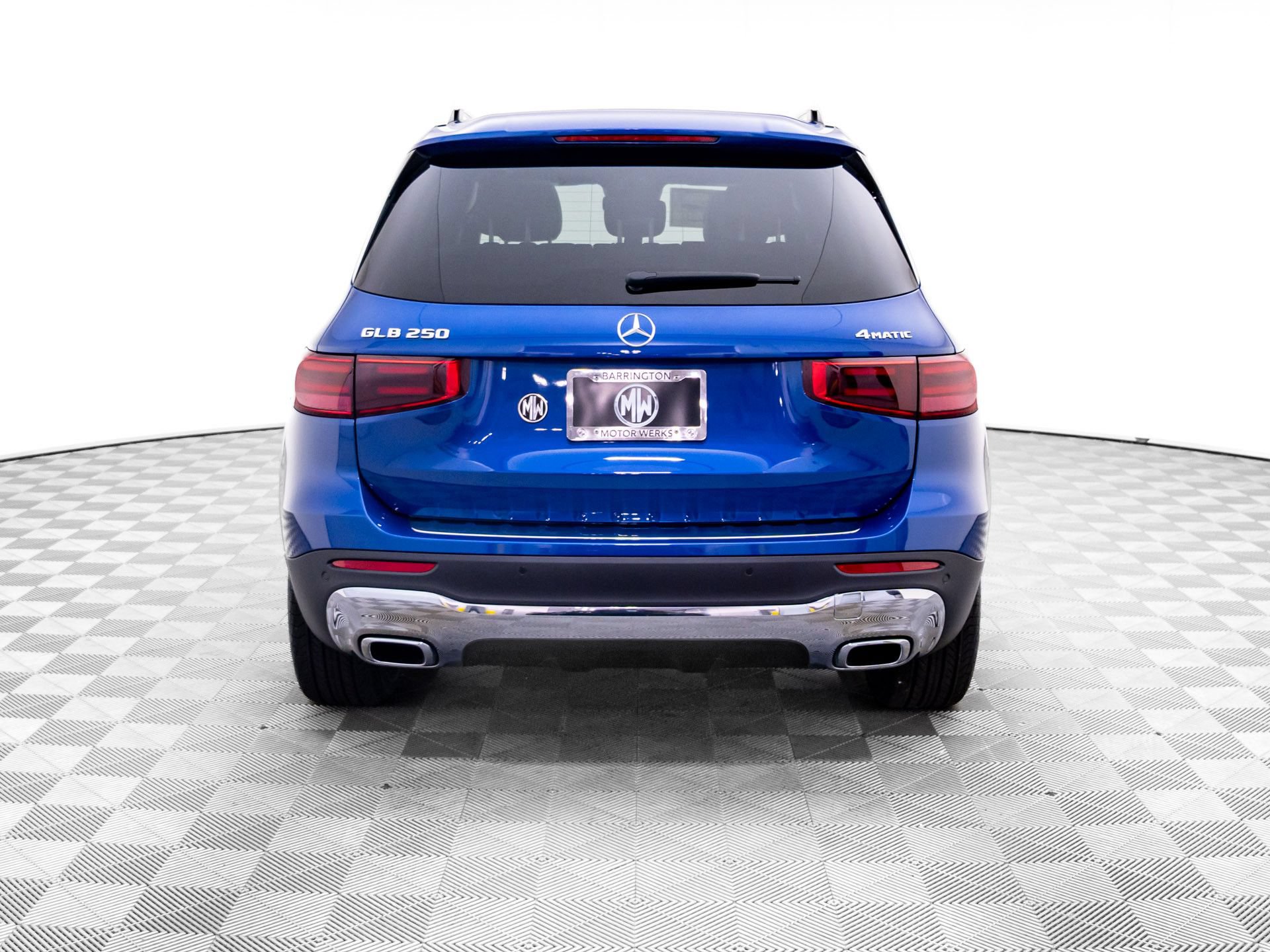 New 2026 Mercedes-Benz GLB 250 4MATIC image 4