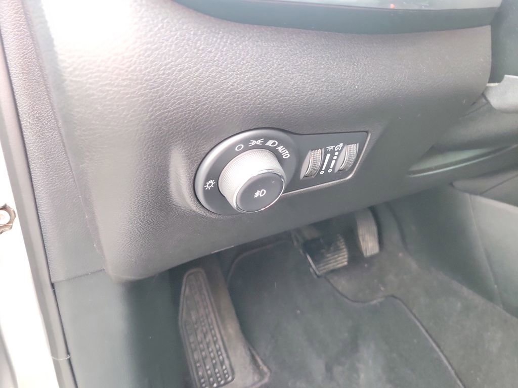 Used 2024 Jeep Compass Limited AWD/4WD image 18