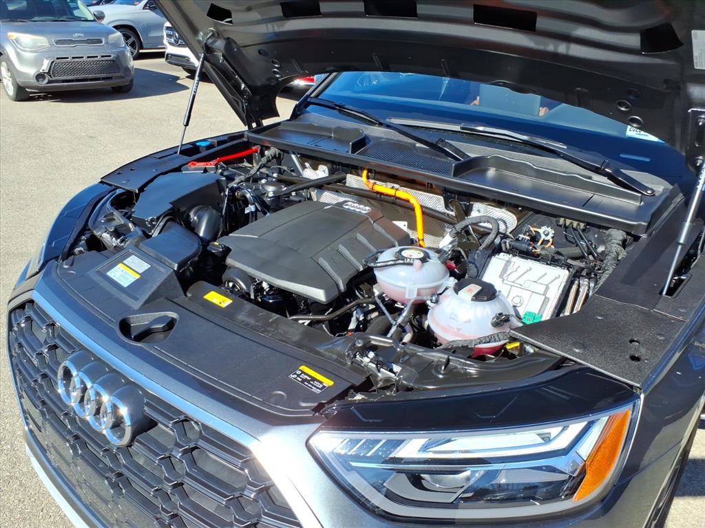 Certified 2024 Audi Q5 e Premium image 10