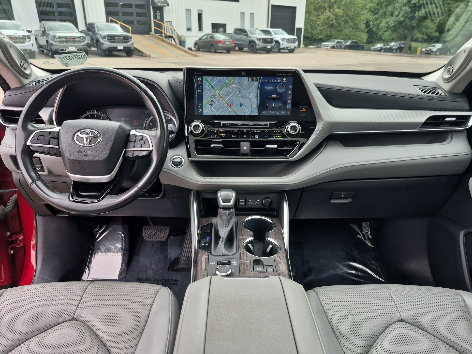 Used 2022 Toyota Highlander Platinum AWD/4WD image 22