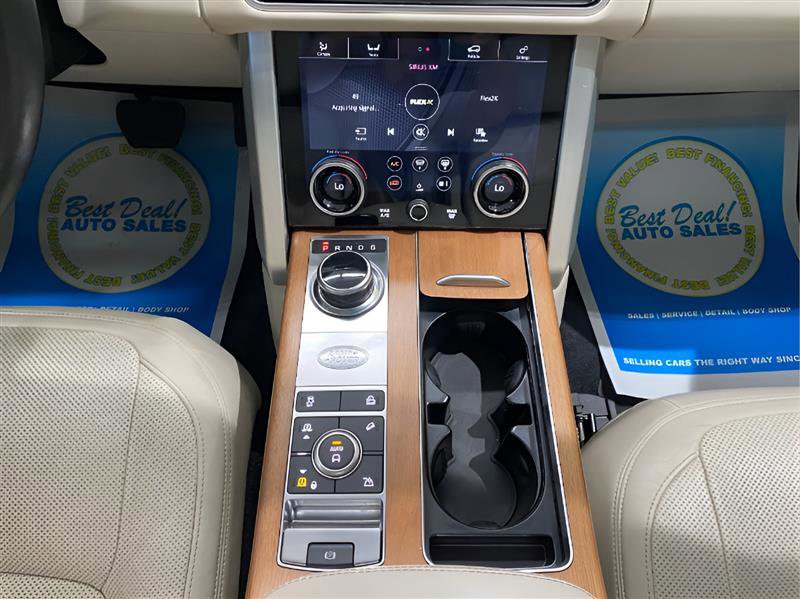 Used 2020 Land Rover Range Rover HSE image 18