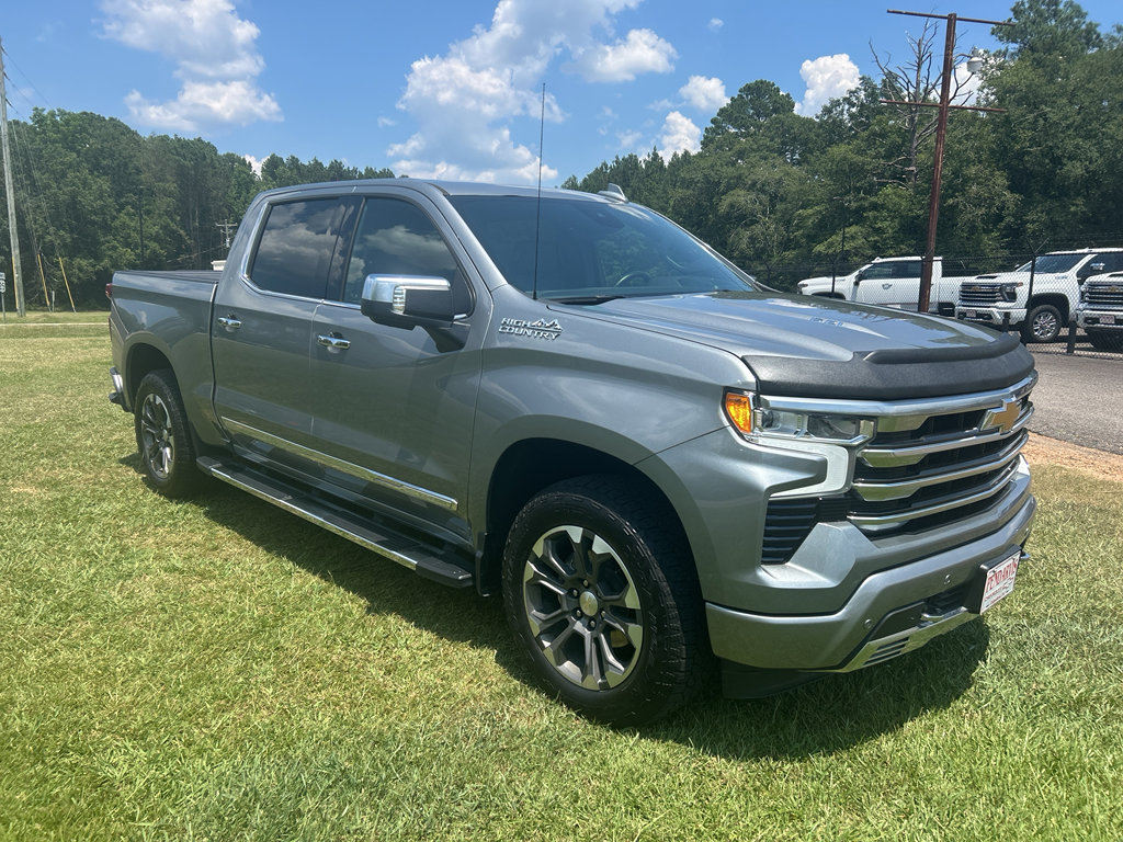Used 2023 Chevrolet Silverado 1500 High Country w/ Technology Package image 7