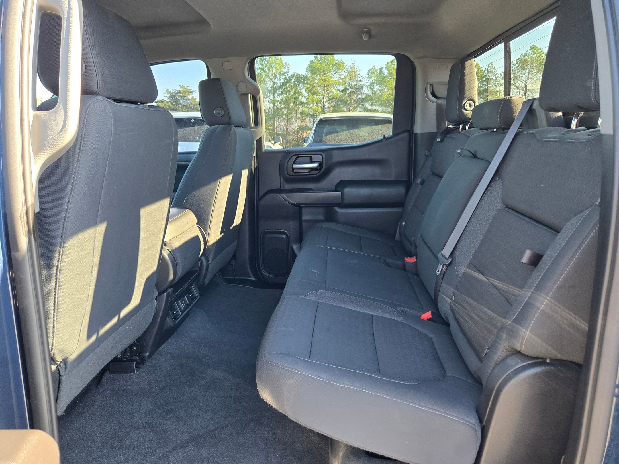 Used 2020 Chevrolet Silverado 1500 LT w/ All-Star Edition image 29