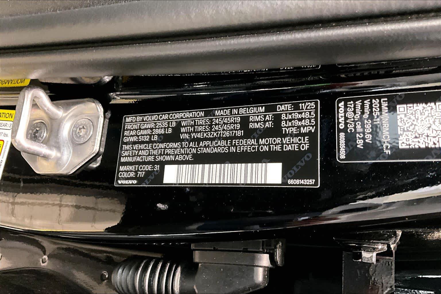 New 2026 Volvo EX30 Plus w/ Protection Package Premier AWD/4WD image 12