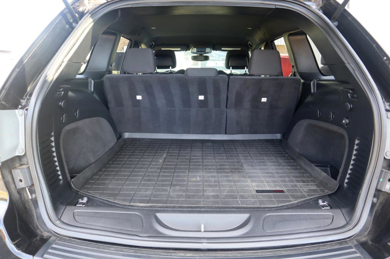 Used 2019 Jeep Grand Cherokee Laredo w/ 18" Wheel & 8.4" Radio Group image 54