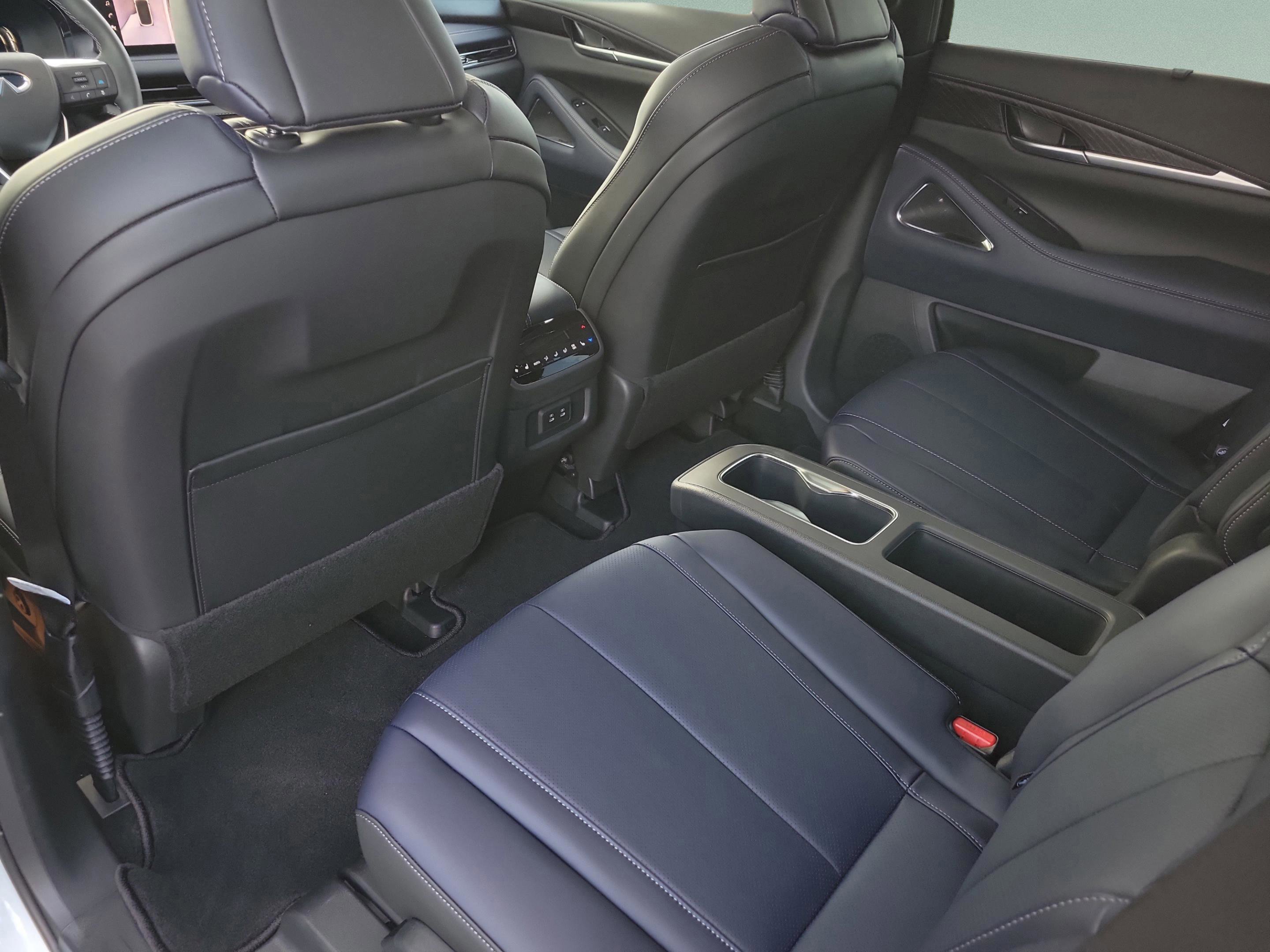 New 2026 INFINITI QX60 Sport w/ Dark Cargo Package image 5