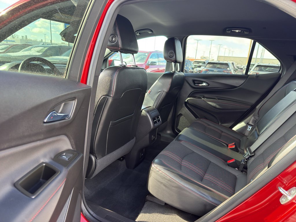 Used 2023 Chevrolet Equinox RS image 29