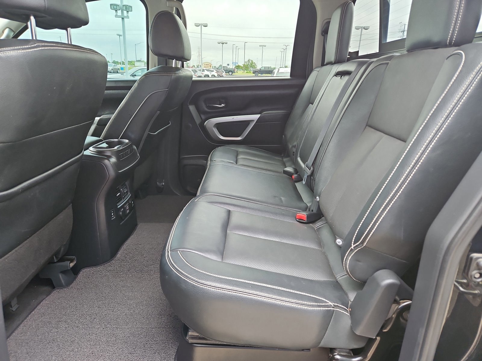 Used 2019 Nissan Titan PRO-4X w/ Pro-4x Convenience Package AWD/4WD image 19
